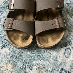 Birkenstock sandals boy/girl size 34